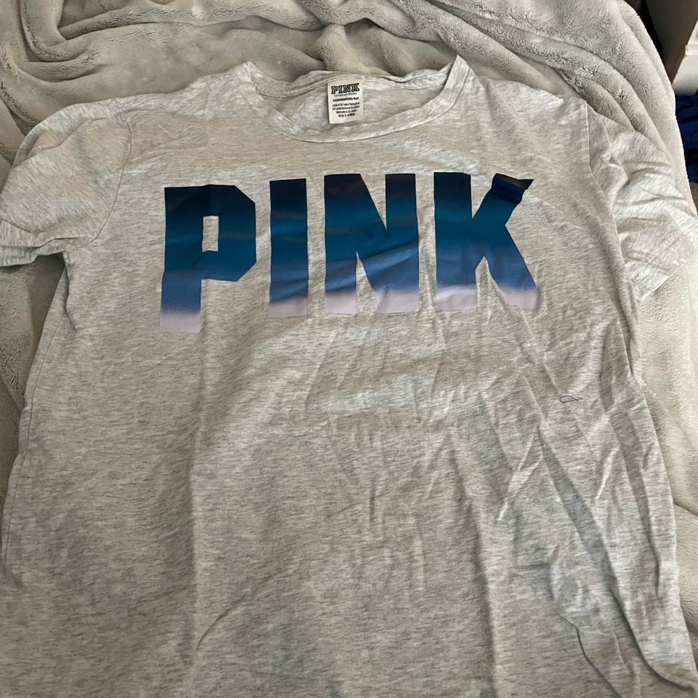 VS Pink T-shirt
